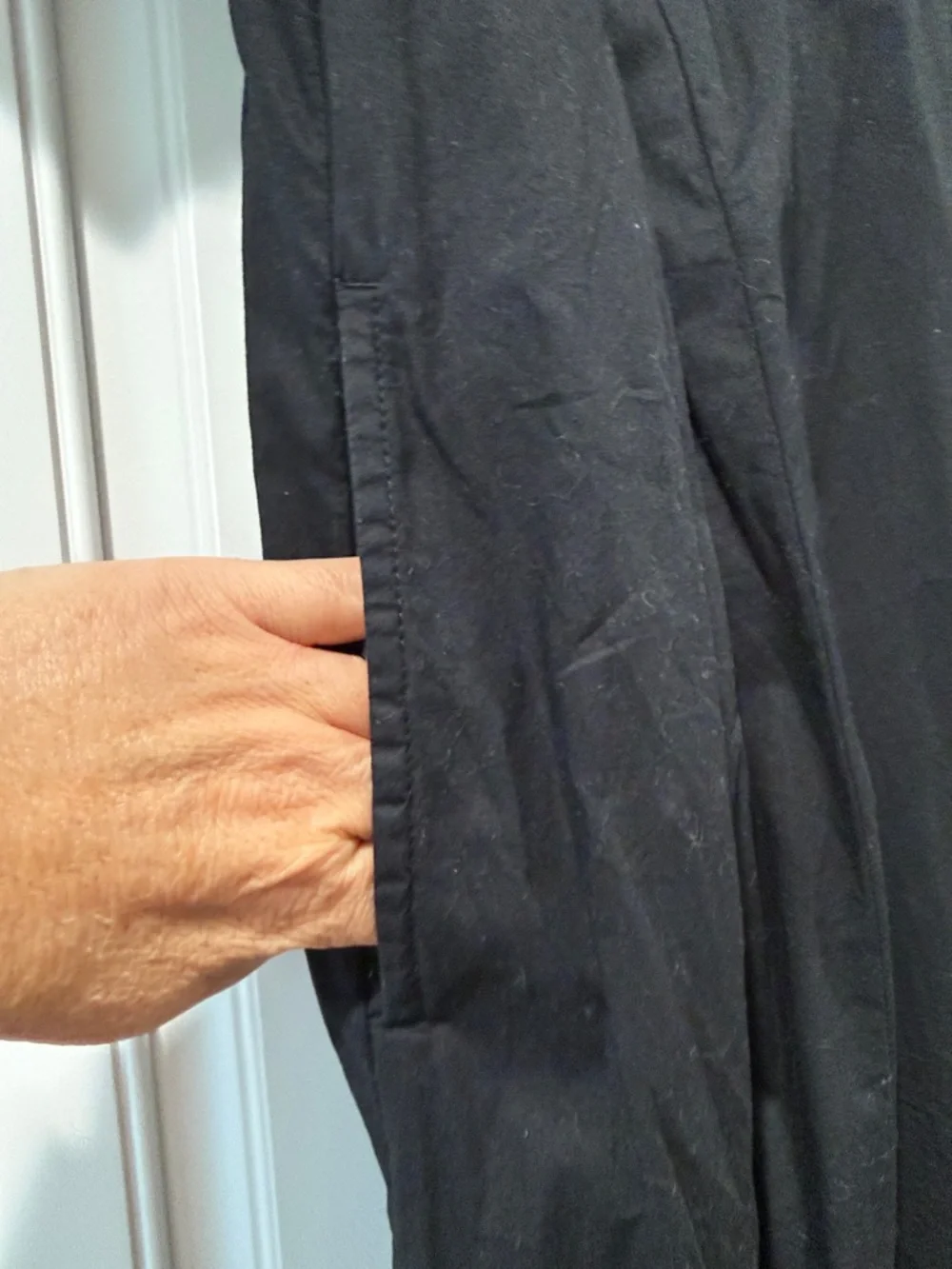 Old Navy Black Maxi Dress with Puff Sleeves - Picture 4 of 6